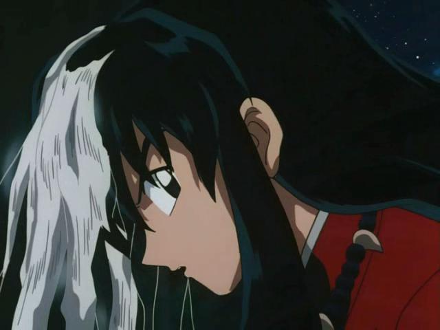 Otaku Gallery  / Anime e Manga / Inu-Yasha / Screen Shots / Episodi / 013 - L`enigma della luna nuova! Inuyasha dai capelli neri! / 100.jpg